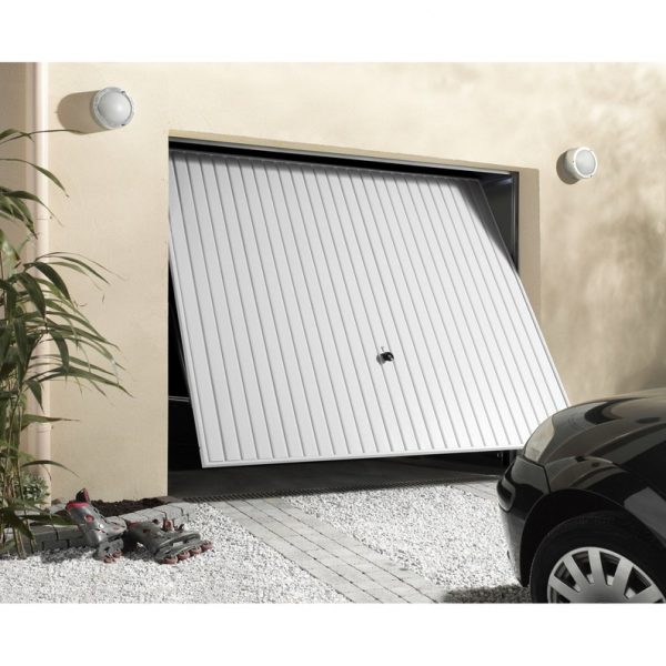 PORTES DE GARAGE BASCULANTES